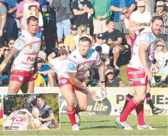  ?? Picture: URSULA BENTLEY ?? Former NRL stars Todd Carney and Jamie Lyon (inset) in action for Byron Bay and Ballina, respective­ly, in the Northern Rivers league.