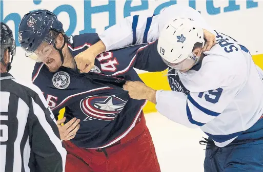  ?? FRANK GUNN THE CANADIAN PRESS ?? Leaf Jason Spezza fought Dean Kukan of the Jackets in Game 4. That the 39-year-old felt he had to, in an eliminatio­n game, spoke volumes about their predicamen­t.