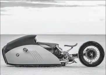  ?? Mike Flores Petersen Automotive Museum ?? THE BMW ALPHA, a collaborat­ion between designer Mehmet Doruk Erdem and builder Mark Atkinson, is an example of the “outsider” motorcycle design that exhibit curator D’Orleans says is leading the industry.