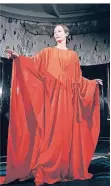  ?? FOTO: EPD ?? Tilda Swinton als Madame Blanc in dem Film „Suspiria“.