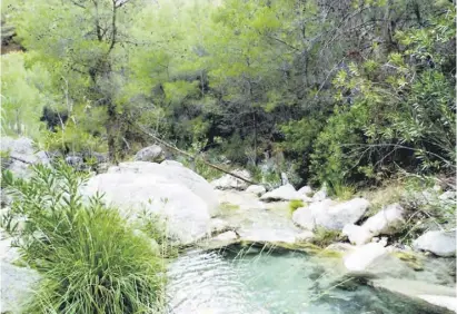  ?? Foto: Diputación Málaga ?? Der Río Chíllar in Nerja ist ein beliebtes Ausflugszi­el.