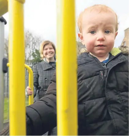  ?? Picture: Kris Miller. ?? Shauna Gauntlett with her son Jacob.