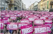  ??  ?? LOVE IS LOVE
Da sempre attivo nel movimento Lgbtq+, Zan è stato presidente della sezione Veneto di Arcigay.