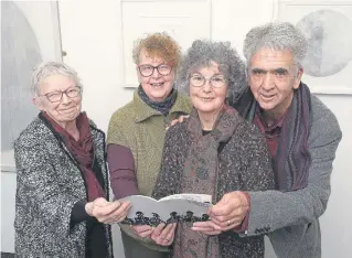  ?? ?? Gallery owner Leslie Stones with Sue Wilson, Jo Reed Turner and Felix Hodcroft.