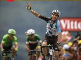  ?? FOTO AFP ?? Romain Bardet kwam gisteren als eerste boven in Peyragudes.