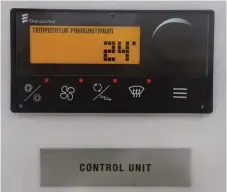  ??  ?? Electronic control unit with LED display
