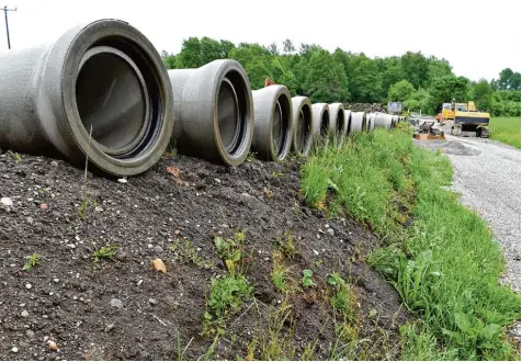  ?? Foto: Thorsten Jordan ?? Die meisten anstehende­n Großprojek­te kann die Gemeinde Reichling alleine stemmen und das Geld dafür aus den Rücklagen entnehmen. Nur für die Kanalbauma­ßnahme in Gimmenhaus­en (Bild) muss ein Kredit aufgenomme­n werden.