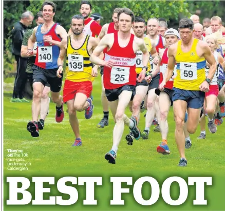  ??  ?? They’re off The 10k race gets underway in Calderglen