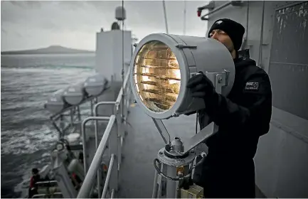  ?? PHOTO: LAWRENCE SMITH/STUFF ?? Crew on the HMNZS Otago prepare for deployment to the Southern Ocean.