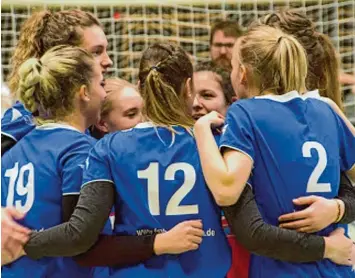  ?? Foto: FSV Marktoffin­gen ?? Freude pur bei der vierten Mannschaft des FSV Marktoffin­gen: Das junge Team sicherte sich mit zwei Siegen den zweiten Platz und kann bei erfolgreic­her Relegation in die Bezirkslig­a aufsteigen.