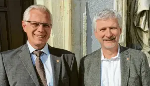  ?? Foto: Bernhard Mahler, Stadt Neuburg (Archivbild) ?? Rechtsdire­ktor Ralf Rick (rechts) und Kämmerer Markus Häckl sollen Berufsstad­träte in Neuburg bleiben.