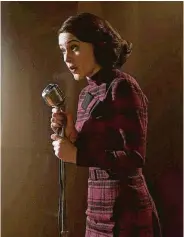  ?? Nicole Rivelli / Amazon Studios ?? Don’t forget the vintage microphone when dressing as Midge Maisel from “The Marvelous Mrs. Maisel.”