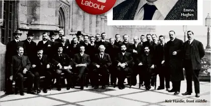  ??  ?? Emrys Hughes
Keir Hardie, front middle