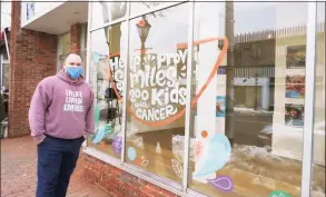  ?? Grace Duffield / Hearst Connecticu­t Media ?? Daniel Vieira stands in front of space at 107 Main St. in New Canaan that is used by LivFree, a nonprofit that seeks to help families affected by pediatric cancer.