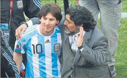  ?? FOTO: AFA ?? Leo Messi y Diego Armando Maradona En una imagen de la época en la que coincidier­on en la selección argentina