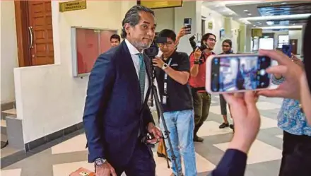  ?? BERNAMA PIC ?? On Feb 22 last year, former Rembau member of parliament Khairy Jamaluddin claimed that Datuk Lokman Noor Adam had defamed him by publishing two statements and uploading a picture on his Facebook account ‘Lokman Noor Adam Official’ on Jan 6.