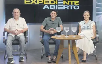  ?? ?? Carlos y Luis Casco, víctimas del condenado Eusebio Torres, junto a Teresita López, en ABC Tv.