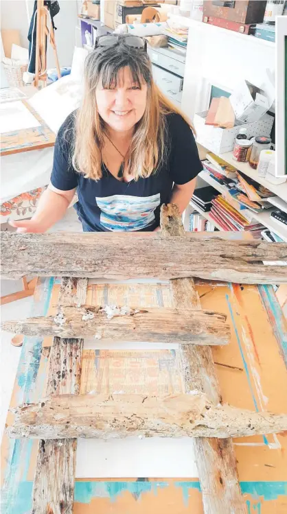  ?? Photo / Jenny Ling ?? Artist Lucy Bucknall is branching out into different mediums from her new home and studio in Kerikeri.