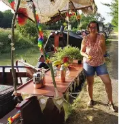  ??  ?? Sam Keay has a premises licence so she can sell drinks online and on the towpath.