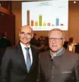  ?? Foto: Silvio Wyszengrad ?? Andreas Jäckel (links) und Johannes Hintersber­ger holten sich die Augsburger Direktmand­ate.