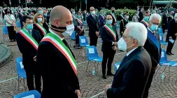  ??  ?? Sindaco Camillo Bertocchi e, a destra, il presidente della Repubblica Mattarella