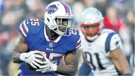  ?? AP FILES ?? Buffalo Bills running back LeSean McCoy intends to exchange jerseys with Frank Gore, his Indianapol­is Colts counterpar­t, following their game on Sunday.