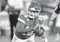  ?? STEVE LUCIANO/AP ?? Patrick Mahomes and the Chiefs will play their 17th regular season in the 2021 campaign against the Aaron Rodgers and the Packers.