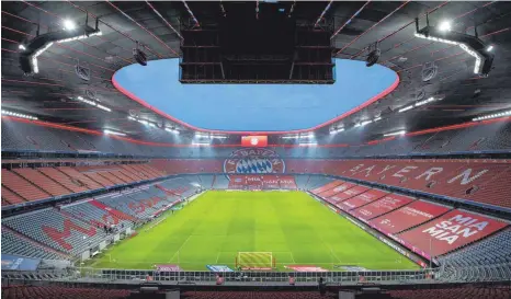  ?? FOTO: SVEN HOPPE/DPA ?? So leer kennt man die Münchner Allianz Arena seit Monaten. Am Sonntag wird sie erstmals wieder zu einem Drittel gefüllt sein.