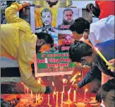  ?? AP ?? ■
People light candles in Hyderabad to pay tributes to soldiers killed in the border confrontat­ion, on Wednesday.