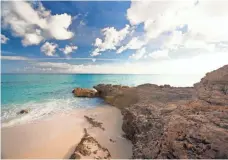  ?? ST. MAARTEN TOURIST BUREAU ?? On the Dutch side of the island is Cupecoy Beach.