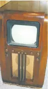  ??  ?? A 1938-style TV