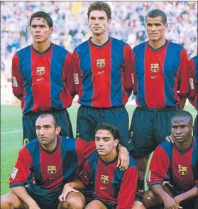  ?? FOTO: GEMMA GÓMEZ ?? Pellegrino (de pie) y Abelardo (agachado) Coincidier­on en el Barça 98-99