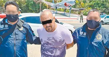  ??  ?? Fabián “S” fue detenido por elementos de la Secretaría de Seguridad Ciudadana mientras vacacionab­a en Acapulco con su familia y dos de sus principale­s colaborado­res, quienes se dieron a la fuga. Fue internado en el Reclusorio Oriente.