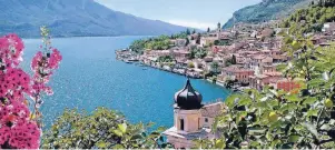  ??  ?? PremiumCar­d-Partner Glauch Touristik bietet eine Acht-Tages-Reise (sieben Übernachtu­ngen) ins Hotel Florida in Limone am Gardasee ab 449 Euro an – inklusive Taxi-Türabholun­g, Busfahrt und Halbpensio­n.