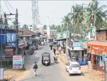  ?? HT PHOTO ?? The IS tag hangs like a millstone around the necks of almost everyone in Padanna village of Kerala’s Kasargode district.