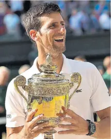  ??  ?? A seguir subiendo. Novak Djokovic volvió al top ten.