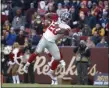  ?? ALEX BRANDON — THE ASSOCIATED PRESS ?? Giants running back Saquon Barkley catches a touchdown pass from quarterbac­k Daniel Jones during the first half of the team’s 41-35 win over the Redskins in Landover, Md., last Sunday.