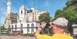  ?? CEDOC PERFIL ?? CASCO HISTÓRICO. Punto de referencia para los extranjero­s.