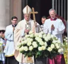  ?? ANDREAS SOLARO/AFP/GETTY IMAGES ?? Pope Francis celebrates the mass of Easter at St. Peter’s Square in Vatican City.