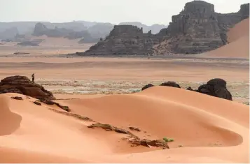  ?? © JeanMarc Porte ?? « Ni provoc’, ni nostalgie : le Sahara a été pour moi une destinatio­n majeure et marquante de ma vie, que ce soit à titre profession­nel ou personnel, depuis près de trente ans. Ne plus y mettre les pieds est une option, mais le « risque zéro », même en...