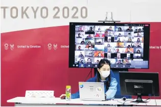 ?? PHOTO: GETTY IMAGES ?? Modern gathering . . . Volunteer training being done online at the Tokyo 2020 headquarte­rs last week.