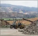  ??  ?? Signal file photo A meeting about the Chiquita Canyon Landfill on Wednesday focused on clarifying state regulation­s for the landfill’s operations.