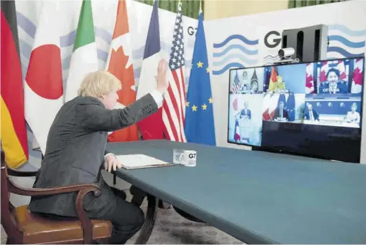  ?? Geoff Pugh / Pool / Reuters ?? El primer ministre britànic, Boris Johnson, presideix la reunió del G-7, celebrada per via telemàtica ahir.