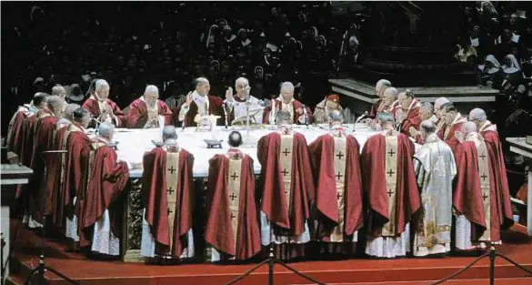  ?? Photo: Getty Images ?? Cérémonie lors de l'ouverture de la première session du IIè concile du Vatican, le 11 octobre 1962, à Rome.