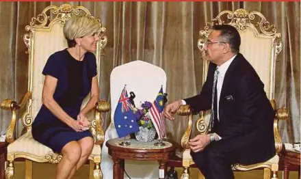  ?? PIC BY YAZIT RAZALI ?? Defence Minister Datuk Seri Hishammudd­in Hussein during a courtesy call from Australian Foreign Minister Julie Bishop at Parliament yesterday.