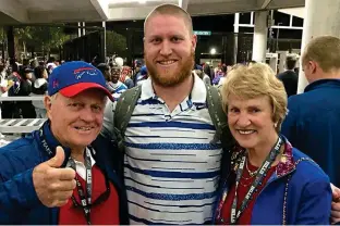  ?? FACEBOOK ?? Family ties: O’Leary with grandparen­ts Jack and Barbara Nicklaus