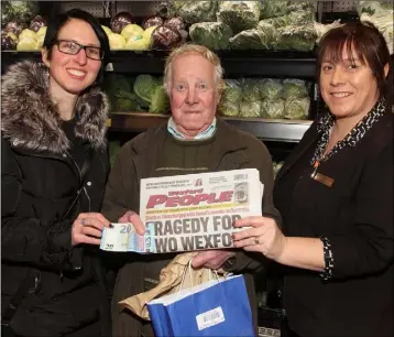  ??  ?? Esther Hayden, Wexford People, Michael Kavanagh and Jacinta Allen at Dunnes Stores.