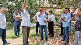  ??  ?? Minister Amaratunga flanked by SLTDA Director General Upali Ratnayake, Resort Management Consultant Kavinda Makalanda and other officials