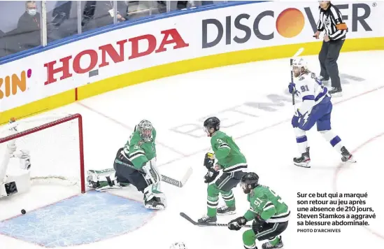  ?? PHOTO D’ARCHIVES ?? Sur ce but qui a marqué son retour au jeu après une absence de 210 jours, Steven Stamkos a aggravé sa blessure abdominale.