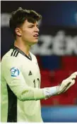  ??  ?? Patzte beim Treffer der Niederländ­er: U-21-nationalto­rwart Finn Dahmen.